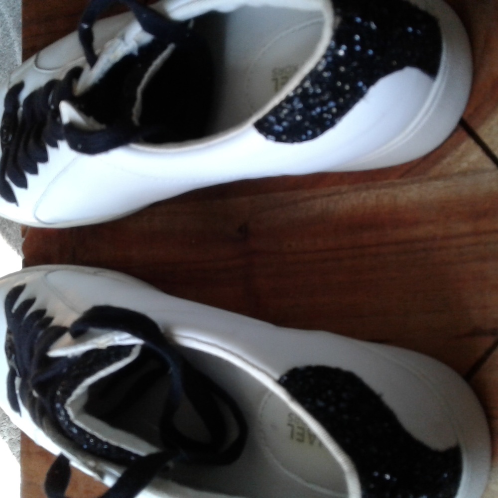 Michael Kors White Sneakers With Black Sparkles - Picture 6 of 9